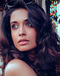 Sarah Jane Dias